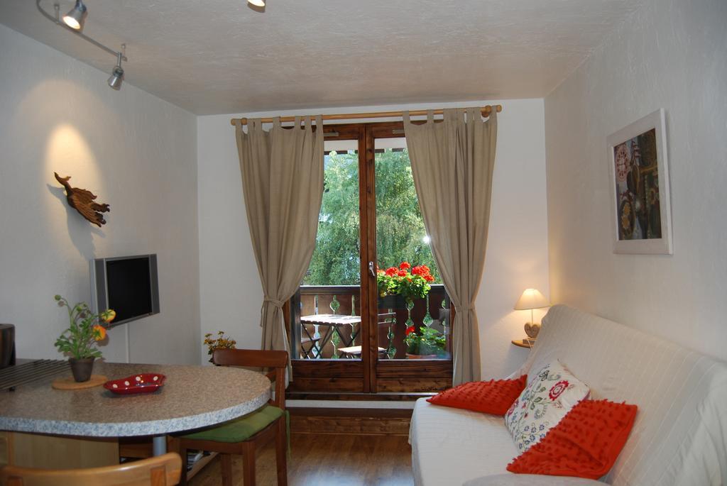 Apartment Courmayeur Chamonix Szoba fotó